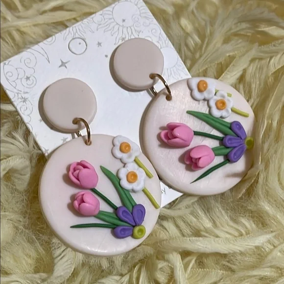 Handmade Floral Polymer Clay Earrings in Pink and White NWOT - Picture 7 of 7